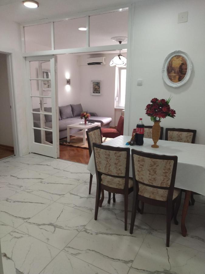 Palace Luxury Apartments The Heart Of ベオグラード エクステリア 写真